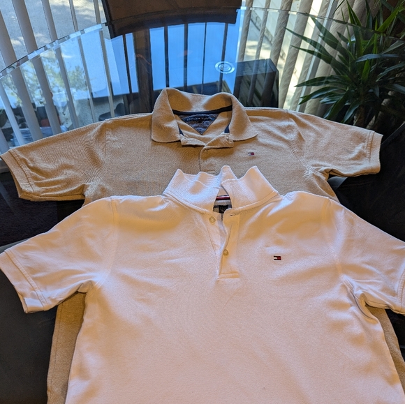 2 TOMMY HILFIGER Boys Polo Tshirts - Picture 15 of 16